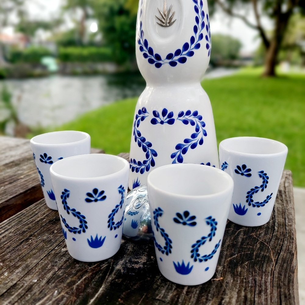 White and Blue Ceramic Drinkware Set with Floral Motif